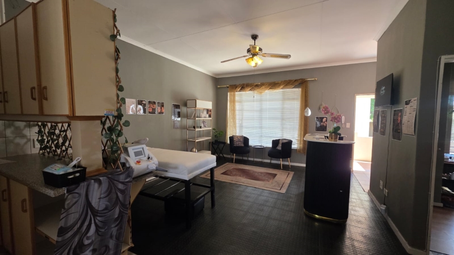 2 Bedroom Property for Sale in Flamwood North West